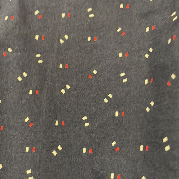 J.Crew Men's Slim Fit Button Down Shirt, XL, Navy with red & white design - Picture 6 of 7